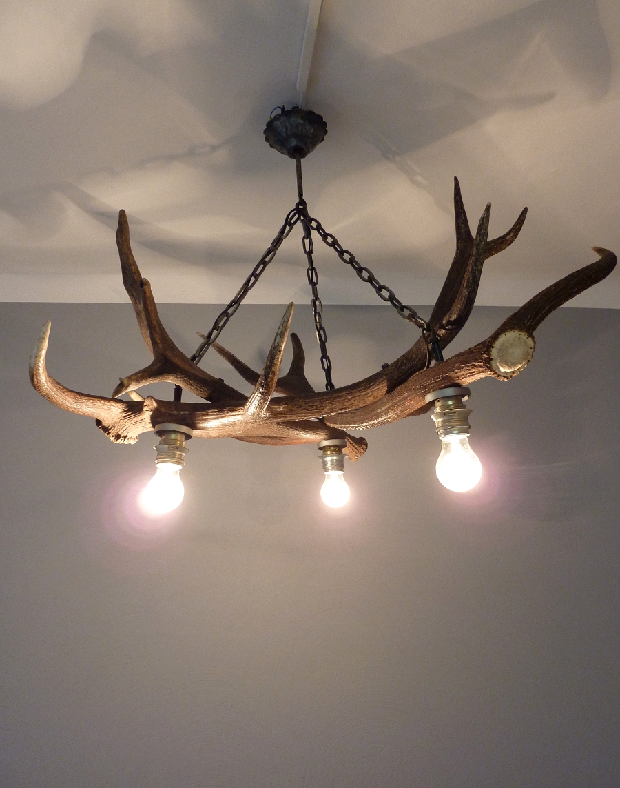Rustikaler Landhaus Hirschgeweih Lampe Lüster Deckenleuchter 3flammig